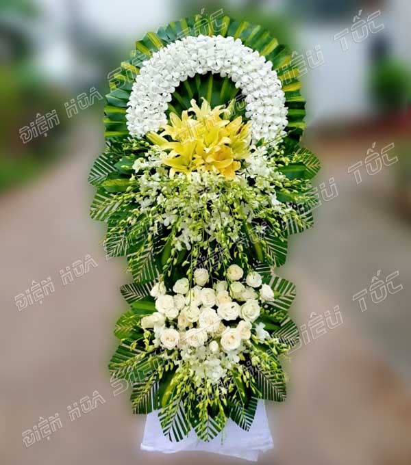 Kệ hoa tang lễ lily - biểu tượng của sự phục sinh