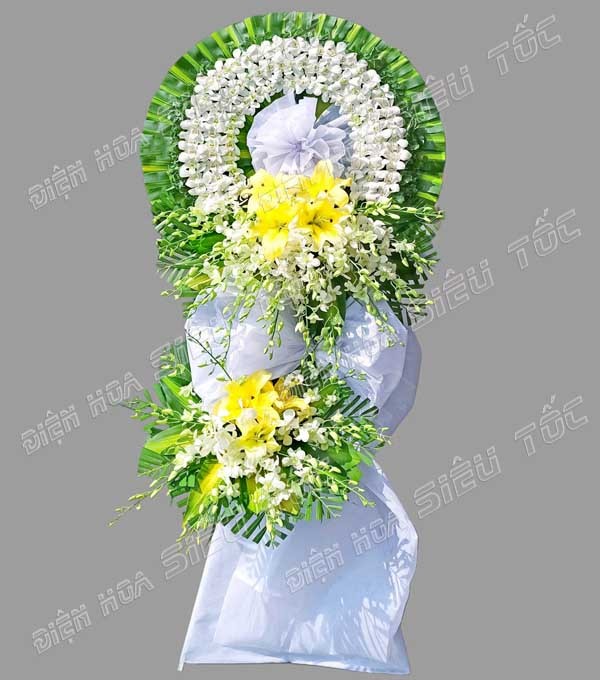 Kệ hoa kết hợp sắc trắng với vàng